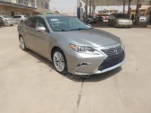 Lexus ES 2016 Gray