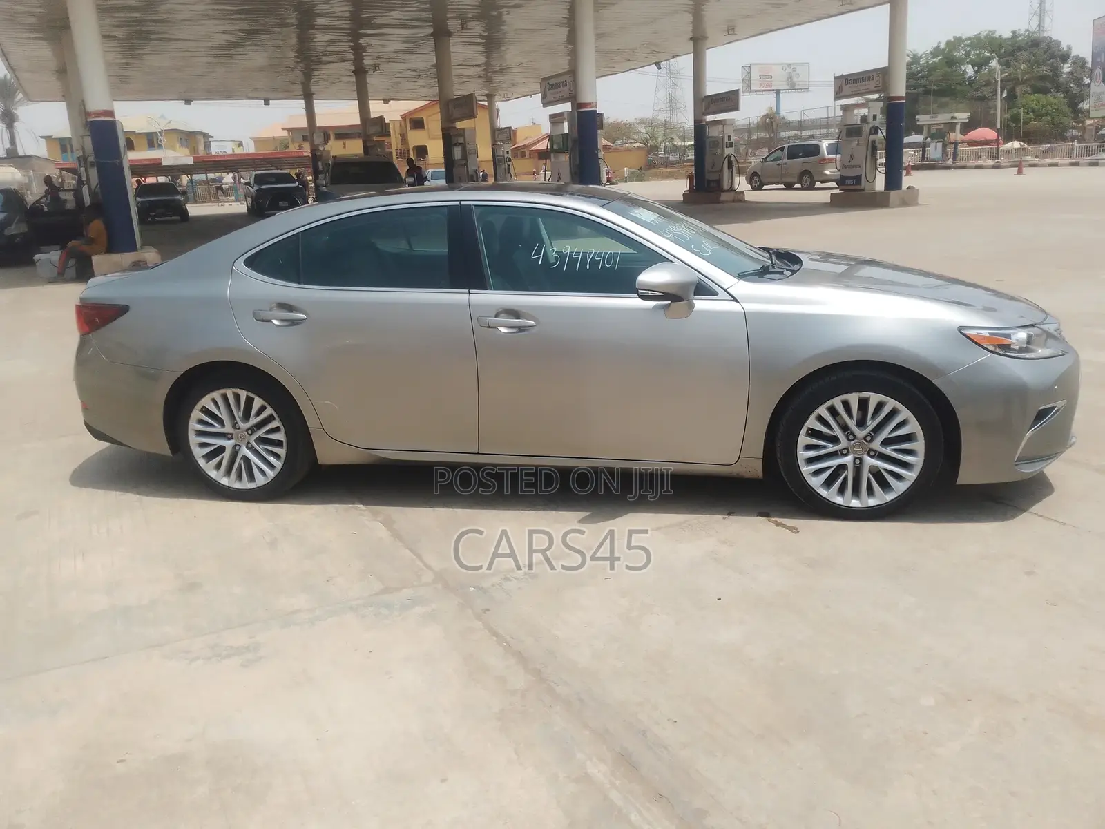 Lexus ES 2016 Gray