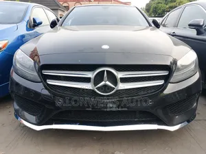 Mercedes-Benz C300 Luxury 4dr AWD 4Matic Sedan (2.0L 4cyl 7A) 2015
