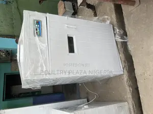 Incubator 1056 Eggs Capacity