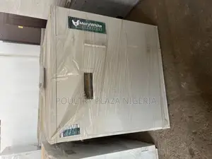 Incubator 1056 Eggs Capacity