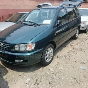 Toyota Picnic 2.0 FWD 2002 Green