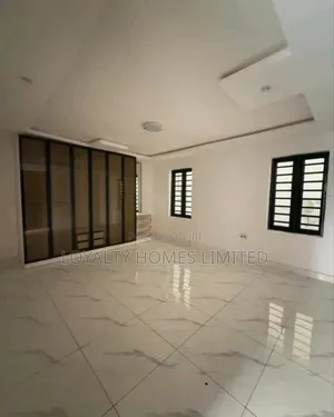4bdrm Duplex in Berger for sale
