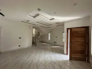 4bdrm Duplex in Lekki for rent