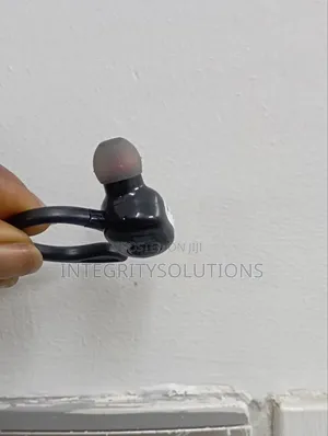 Single Wireless Bluetooth Headset Earpiece