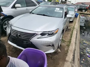 Lexus ES 350 FWD 2015 Silver