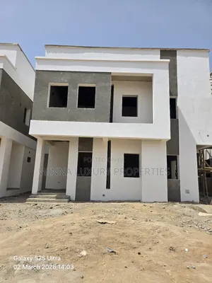 4bdrm Duplex in Tayyib Homes, Lugbe District for sale