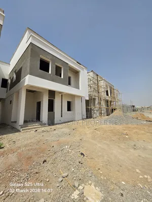 4bdrm Duplex in Tayyib Homes, Lugbe District for sale