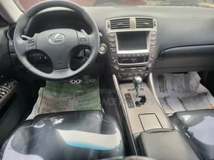 Lexus IS 250 Automatic 2010 Silver