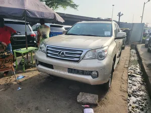 Lexus GX 460 Premium 2013 Gold