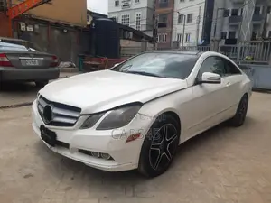 Mercedes-Benz E350 2011 White