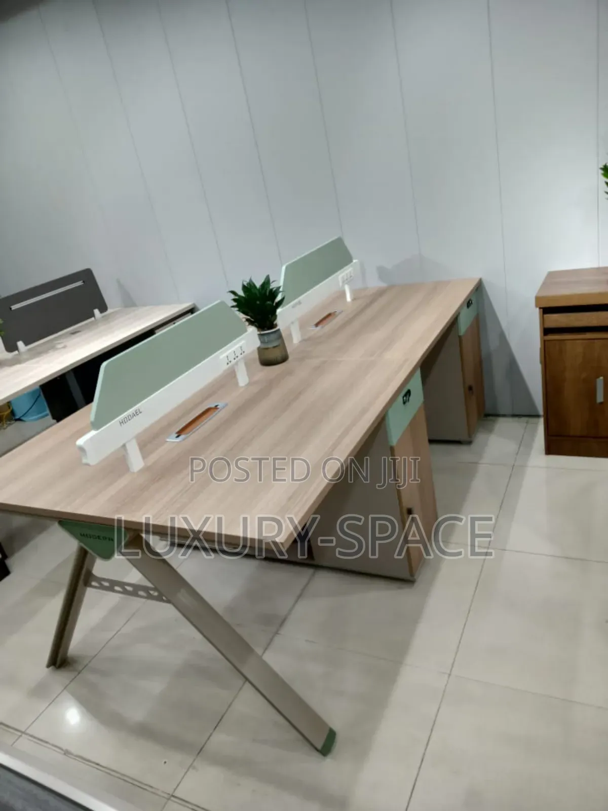 New Design Executive Workstation Table
