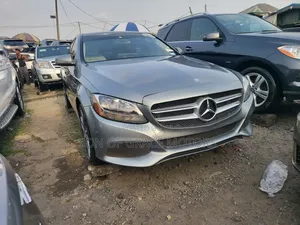 Mercedes-Benz C300 Sport 4Matic Sedan AWD (2.0L 4cyl 7A) 2017 Gray