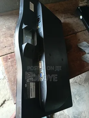 Monitor Flat Screen
