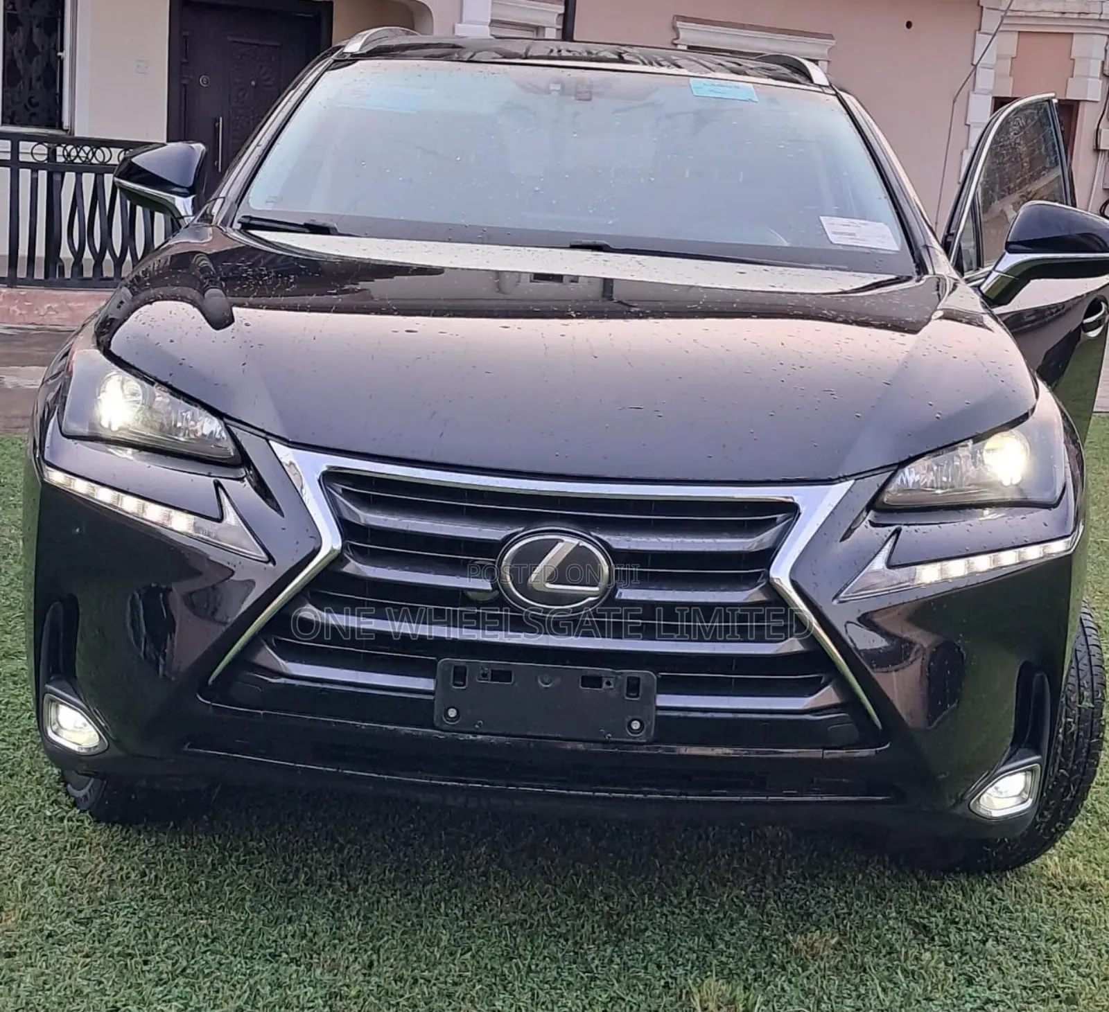 Lexus NX 2016 Black