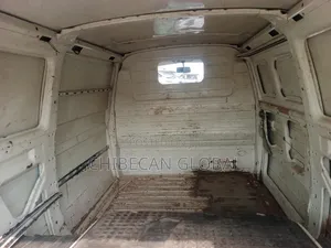 Volkswagen Transporter 1995 White