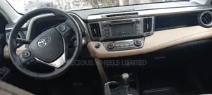 Toyota RAV4 2013 Red