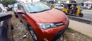 Toyota RAV4 2013 Red