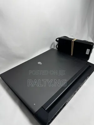 Laptop Dell Alienware M16 16GB Intel Core i7 SSD 1T