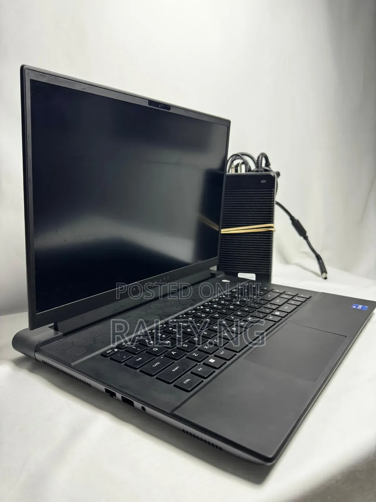 Laptop Dell Alienware M16 16GB Intel Core i7 SSD 1T