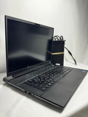 Laptop Dell Alienware M16 16GB Intel Core i7 SSD 1T