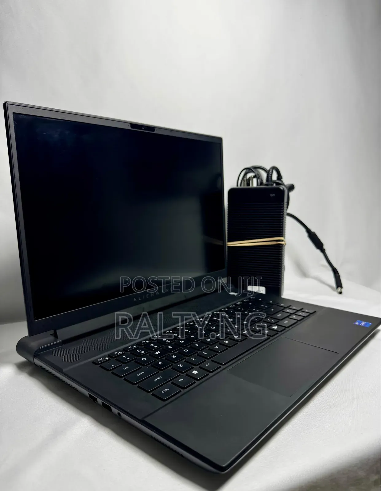Laptop Dell Alienware M16 16GB Intel Core i7 SSD 1T