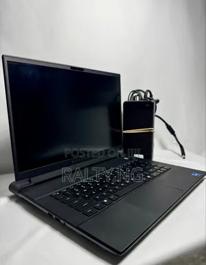 Laptop Dell Alienware M16 16GB Intel Core i7 SSD 1T