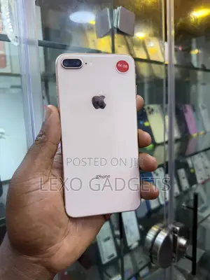 Apple iPhone 8 Plus 64 GB Gold