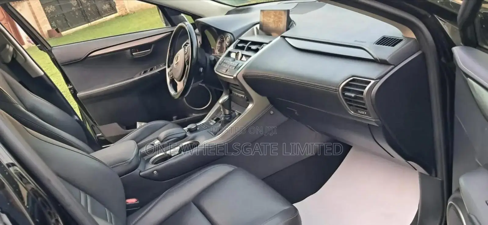 Lexus NX 2016 Black