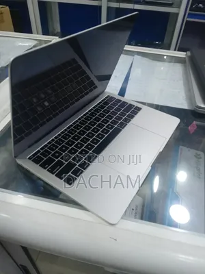 Laptop Apple MacBook Pro 2017 8GB Intel Core i5 SSD 256GB