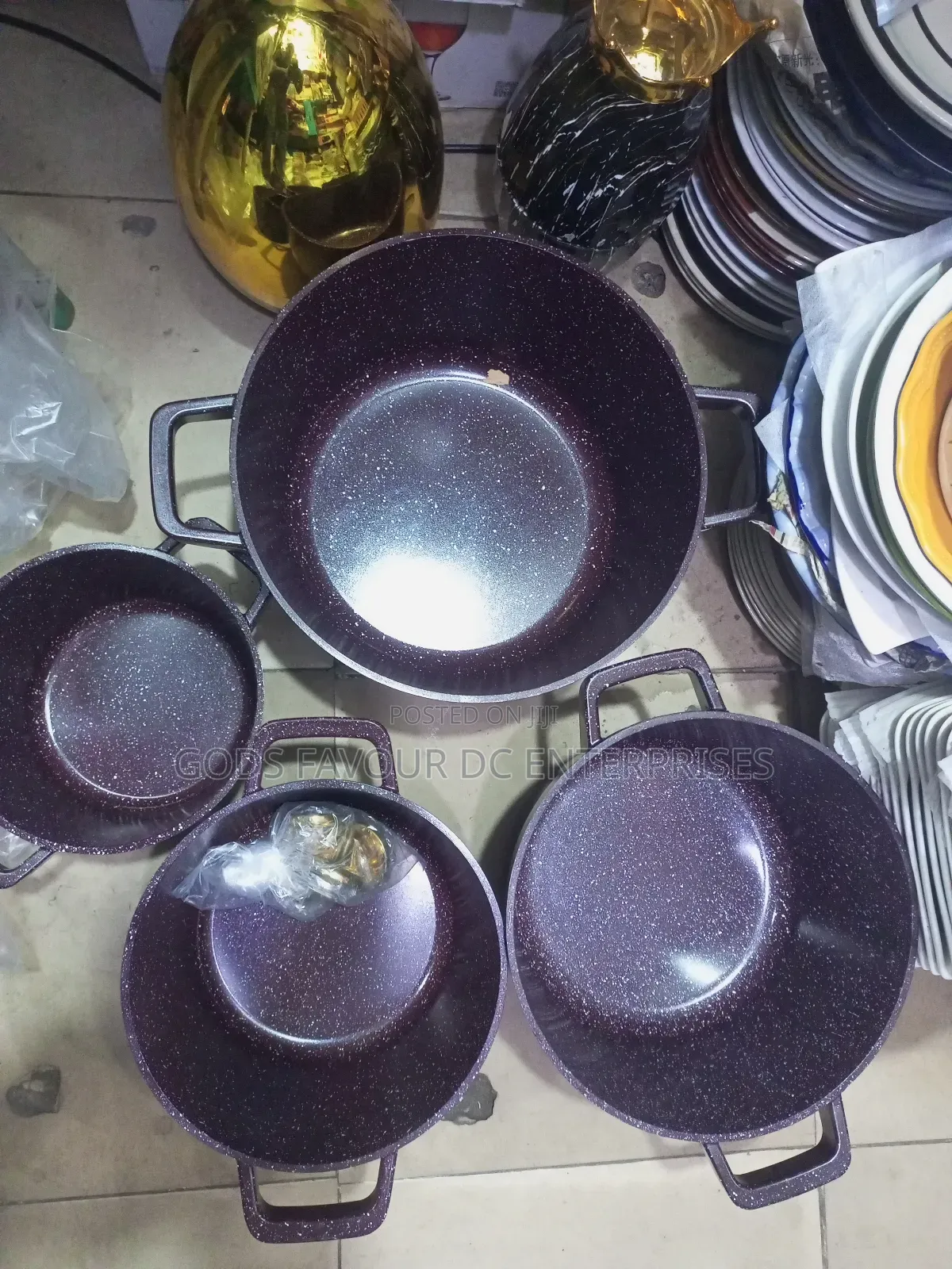 8 PCS Diecast Nonstick Cookware Set With Granite