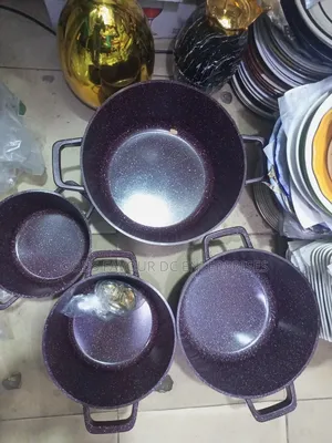 8 PCS Diecast Nonstick Cookware Set With Granite