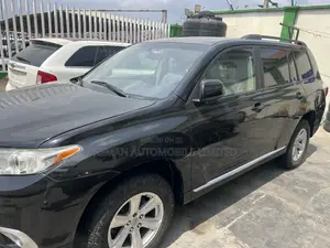 Toyota Highlander 2011 Black