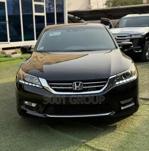 Honda Accord Touring 4dr Sedan FWD (3.5L 6cyl 6A) 2013 Black
