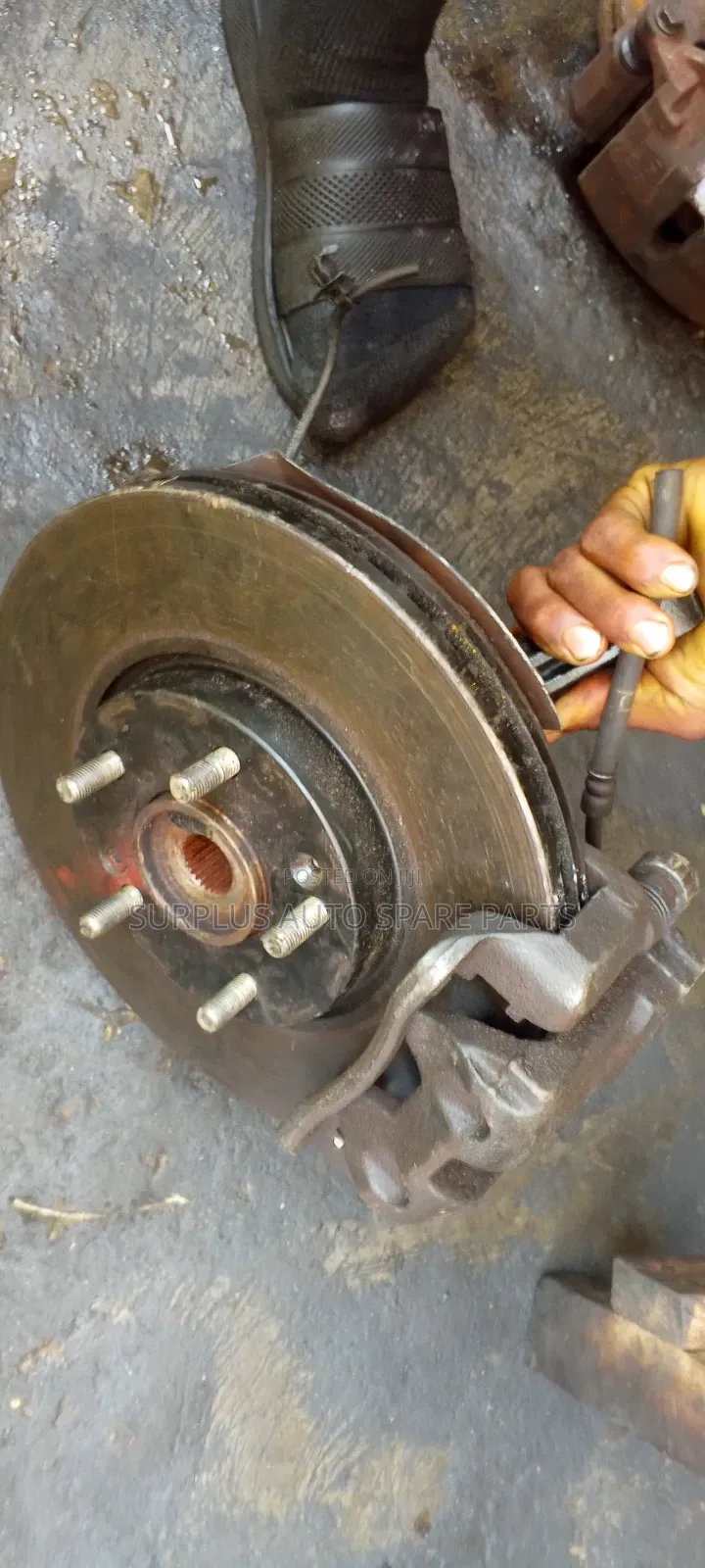Complete Front Hub Hyundai Sonata 2012 Model