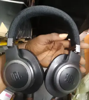 JBL Wireless Headset Live660