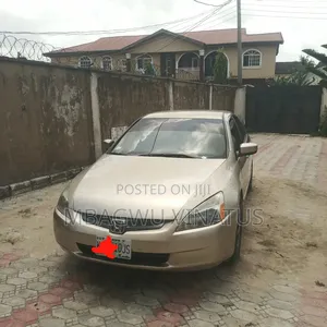 Honda Accord 2006 Gold