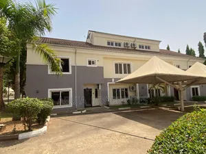 5bdrm Duplex in Life Camp for rent