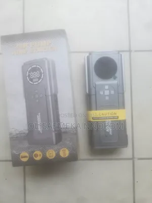 Multifunctional Automatic Jump Starter and Tire Pump