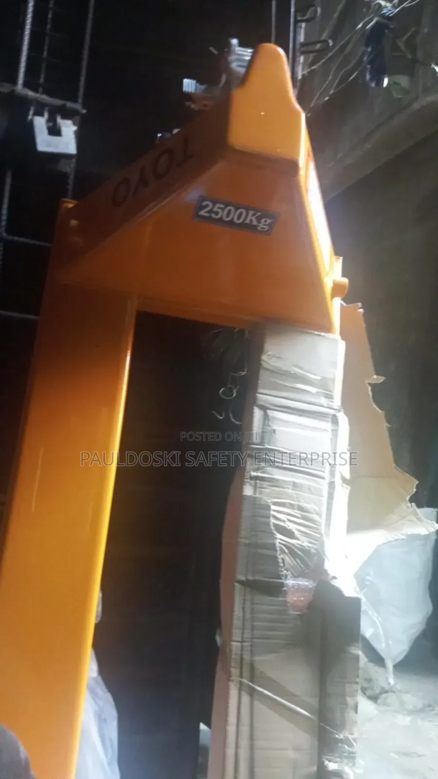Toyo Pallet Truck