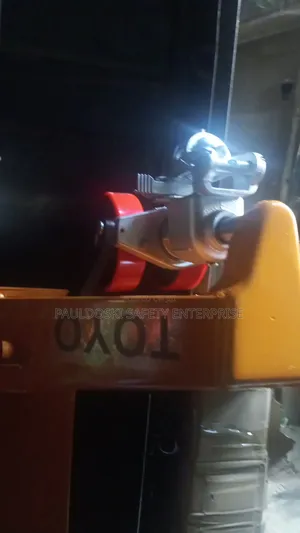 Toyo Pallet Truck