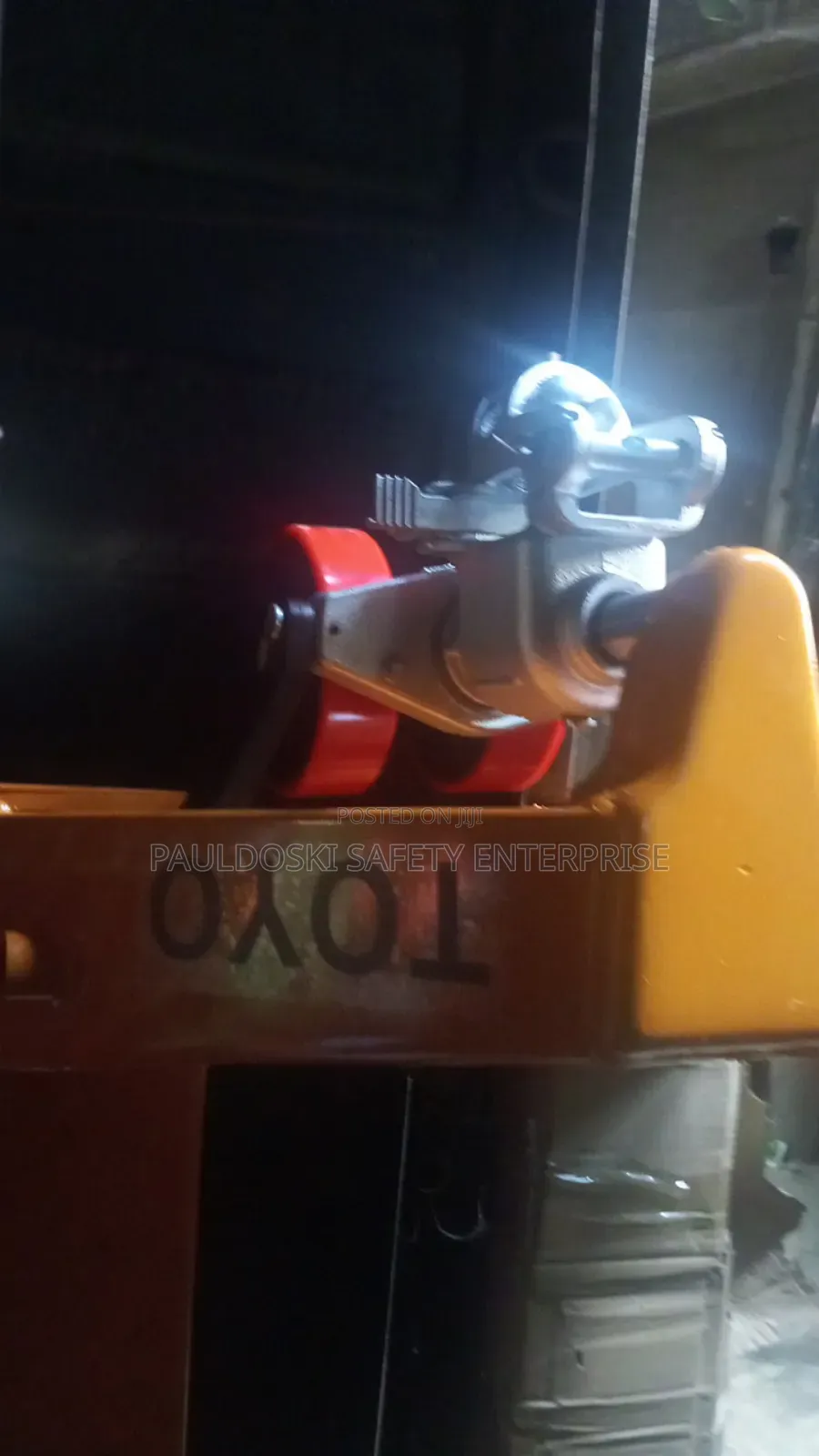 Toyo Pallet Truck