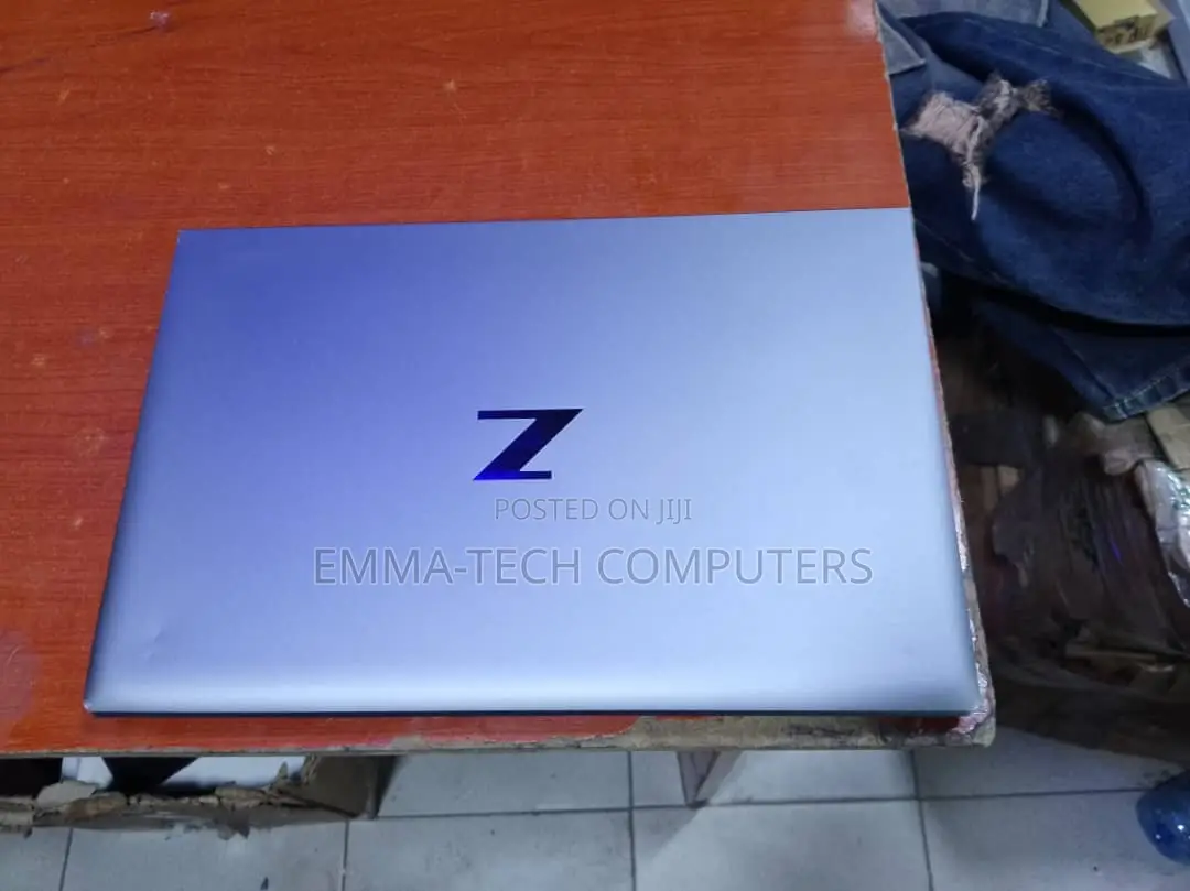 Laptop HP ZBook Firefly G8 16GB Intel Core i7 SSD 256GB