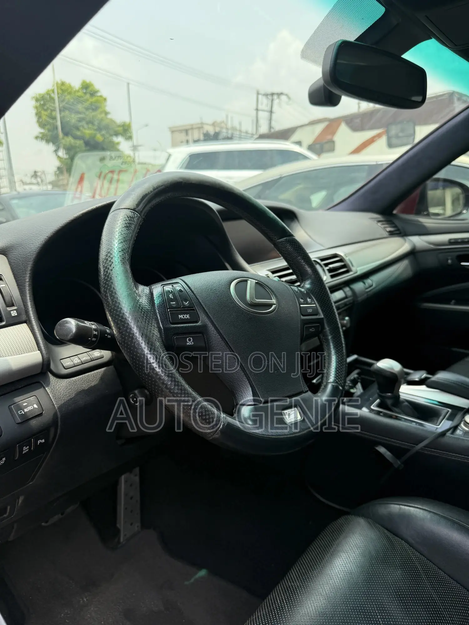 Lexus LS 460 AWD 2013 Red