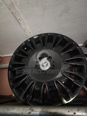 20inch Mattblack Benz Rim.