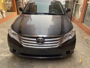 Toyota Avalon Base Seban FWD (3.5L 6cyl 6A) 2011 Gray