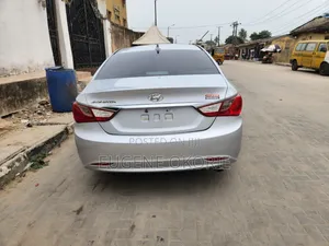Hyundai Sonata 2011 Silver