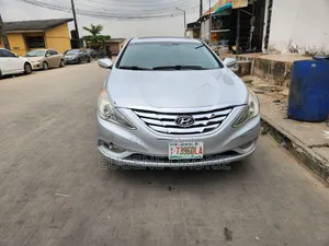 Hyundai Sonata 2011 Silver