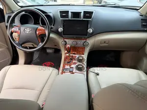 Toyota Highlander Limited 2012 Burgundy