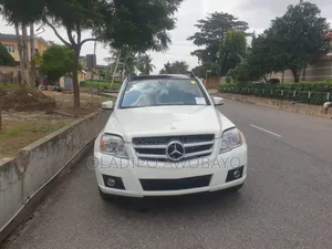 Mercedes-Benz GLK-Class 350 4MATIC 2012 White